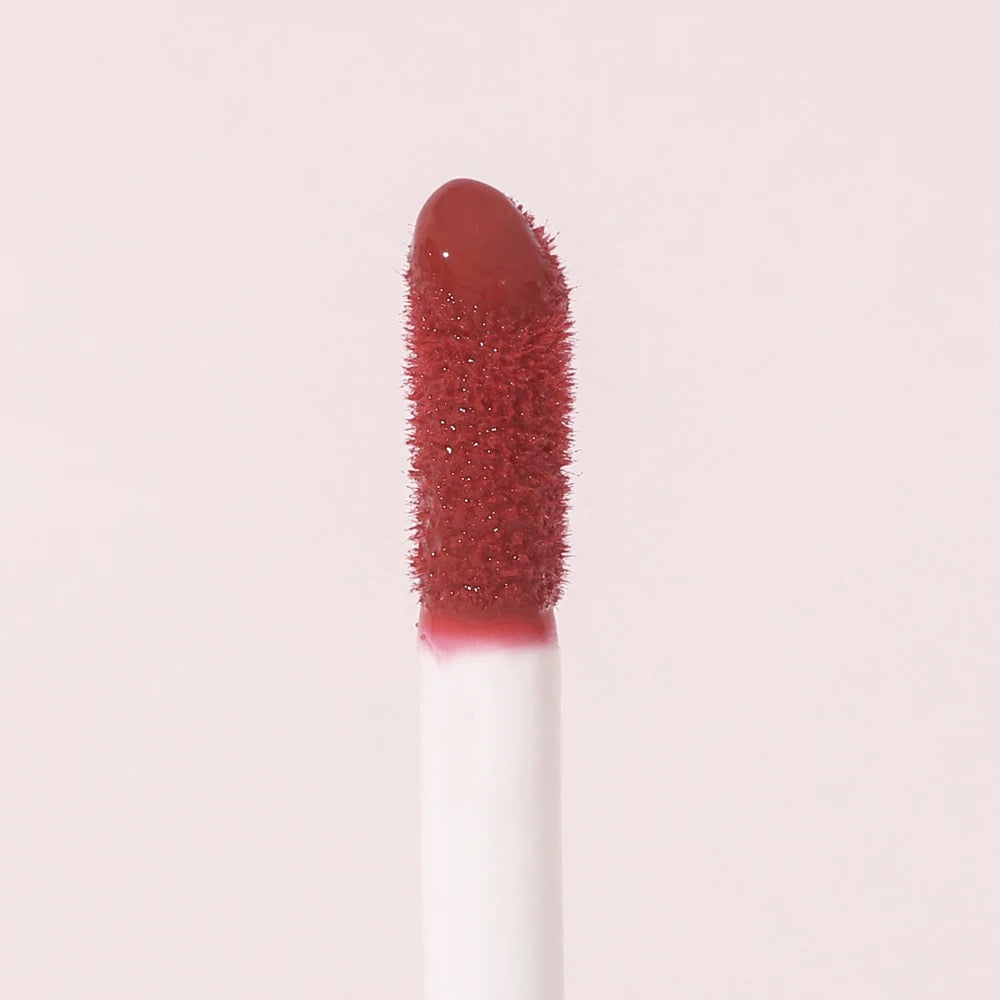 Custom Long Lasting, Waterproof Shiny Glossy Lip Plumping Lipgloss. 12 Shades