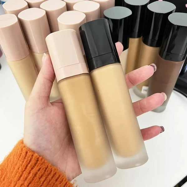 Black Pump Bottle Matte Cream Foundation 30ml Full Coverage Makeup Base, Long Lasting Waterproof Concealer, Custom Liquid Foundation 18 Shades