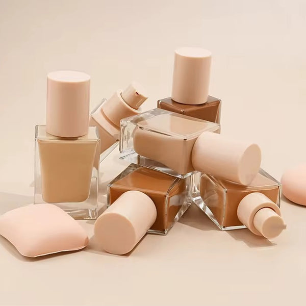 Custom Pink Packaging 16 Hr Wear SPF 15 Buildable Glowy Luminous Skin-Finish Foundation. The Darkest Shade 100 Shades Foundation 30ml