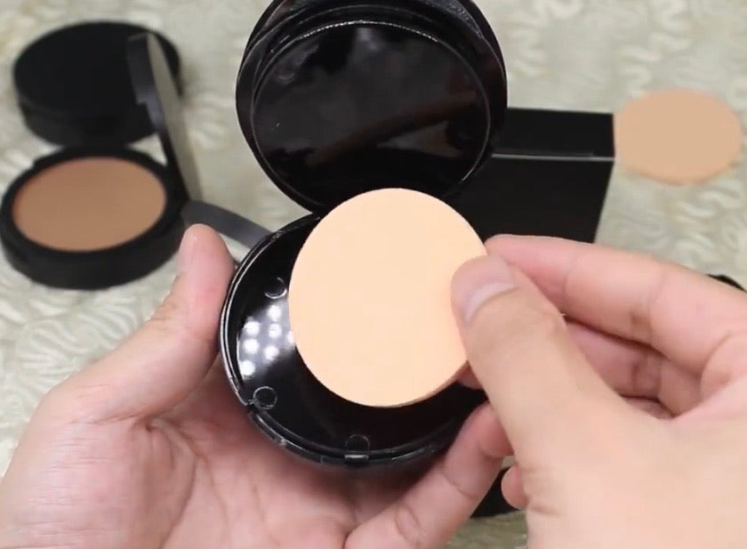 Matte Nude Compact Face Powder with Mirror and Sponge  (5 shades)